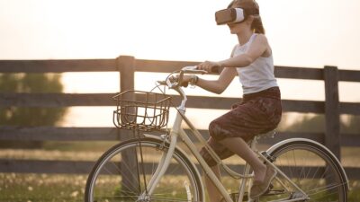 VR
