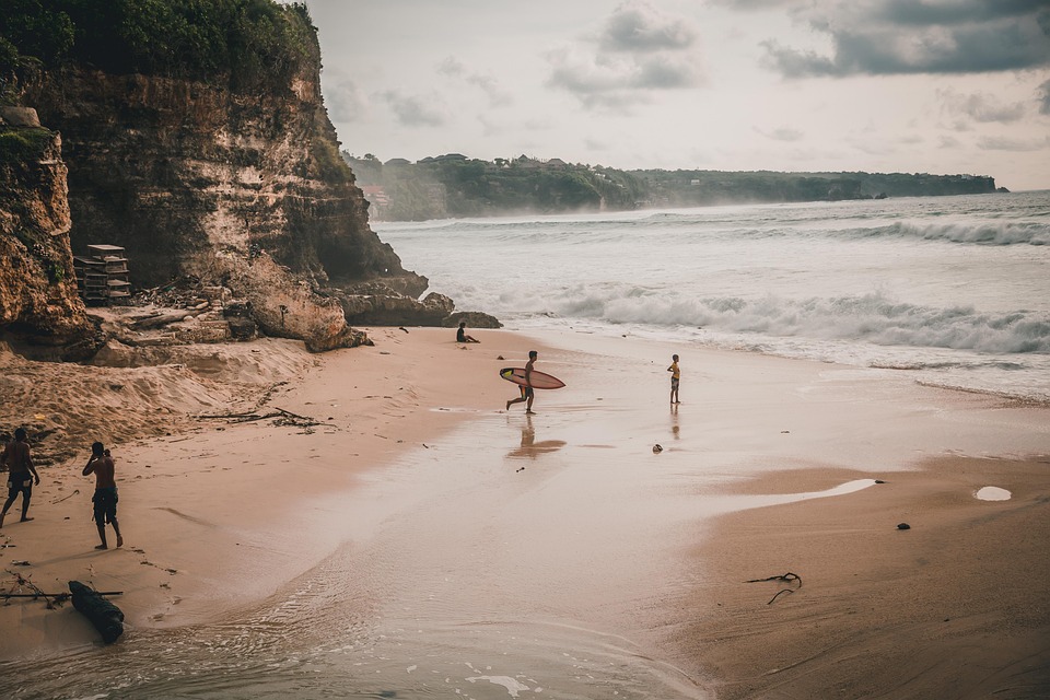 surfing