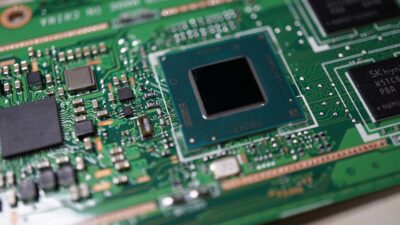 CPU