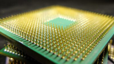 CPU