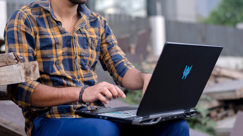 gaming laptop