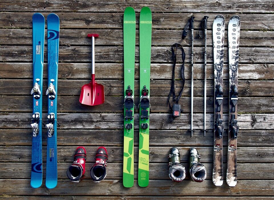 skiing