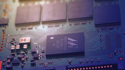 CPU