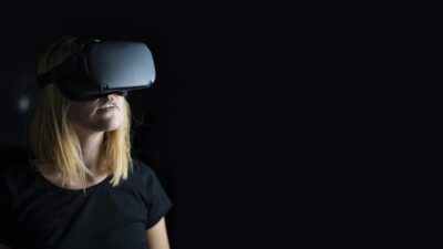 VR