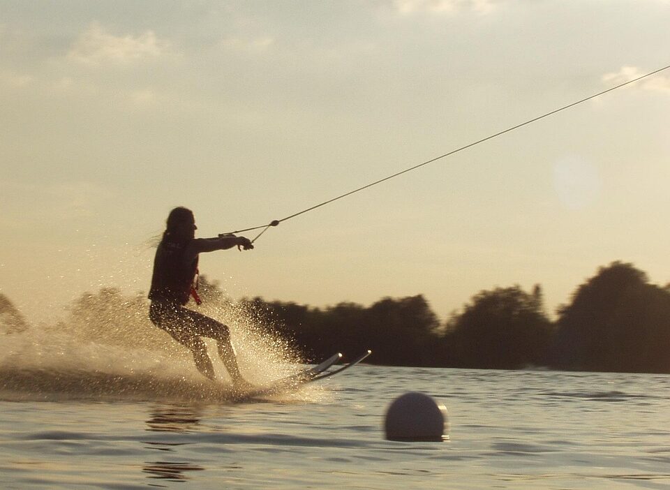 skiing